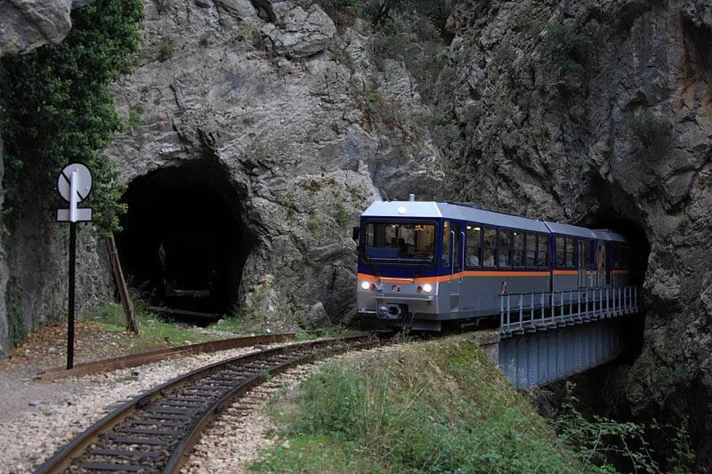 ΟΔΟΝΤΩΤΟΣ-3