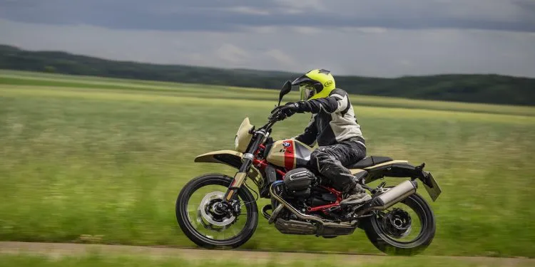 bmw-r12gs-750x375